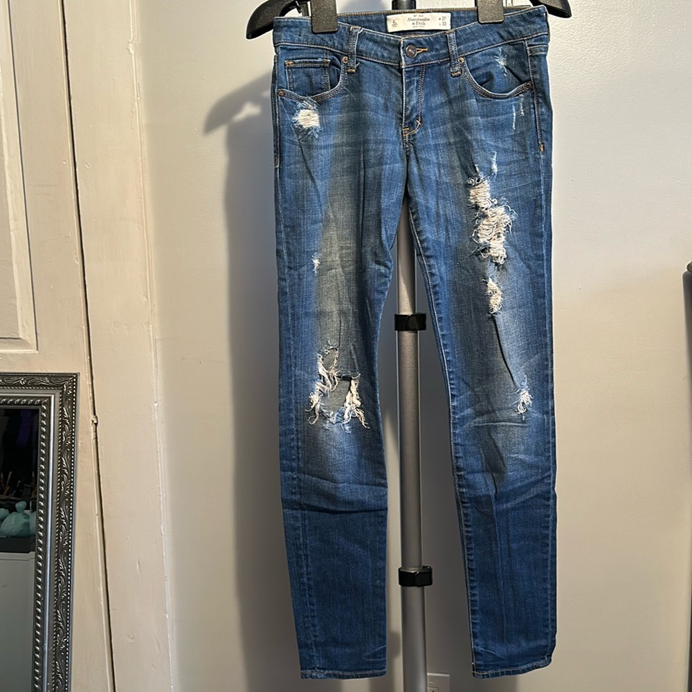 Abercrombie & Fitch Distressed Super Skinny Jeans Size 4L W27 L33